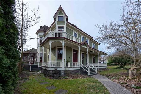 new westminster real estate listings.